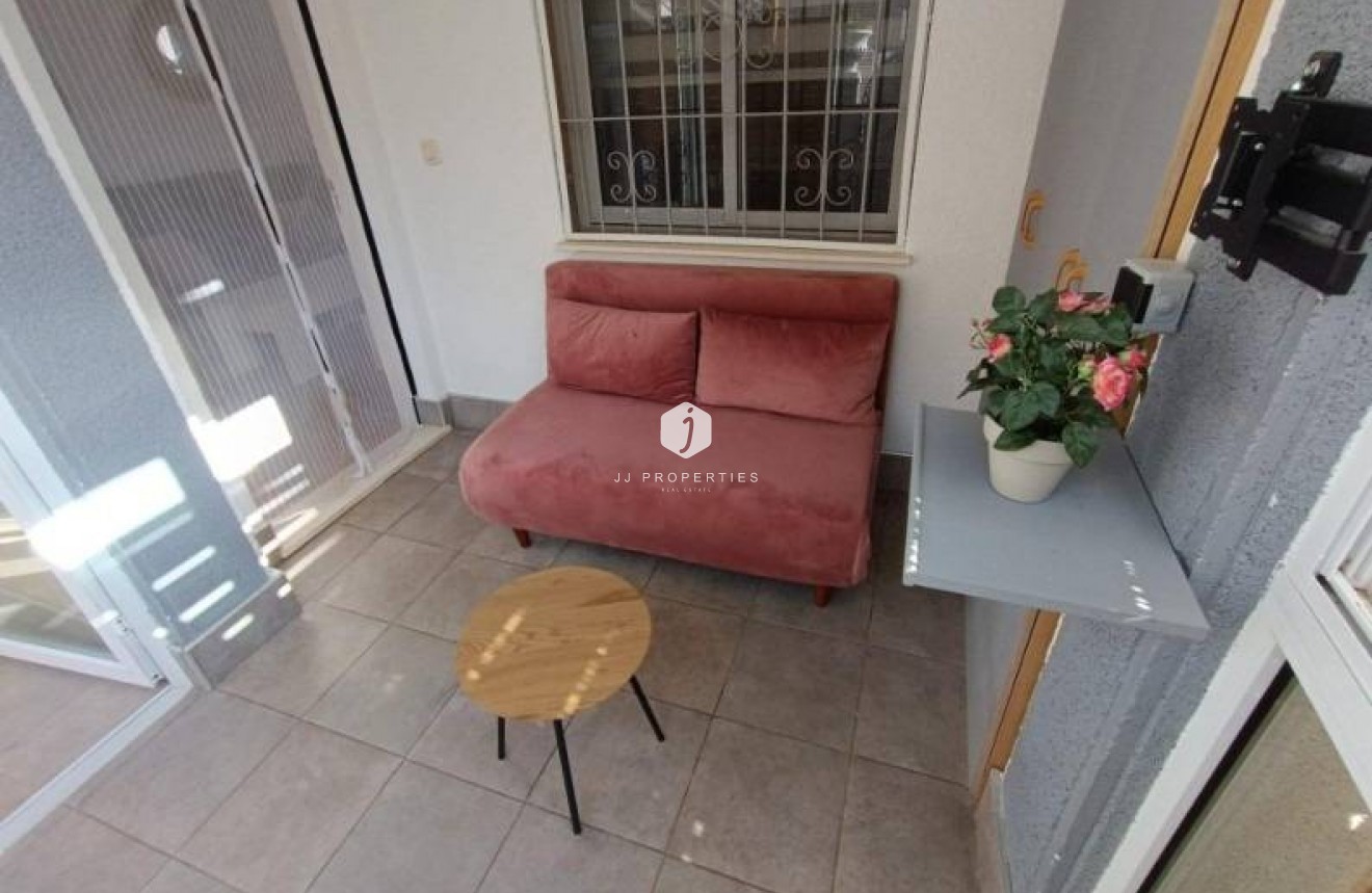 Segunda mano - Apartamento / piso -
Torrevieja - Los Balcones