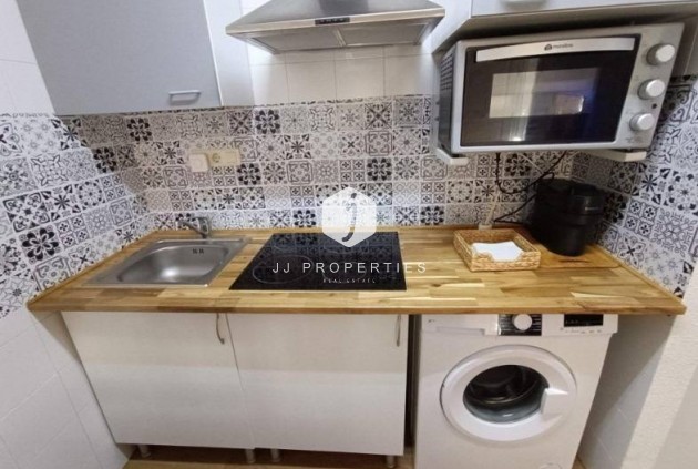 Segunda mano - Apartamento / piso -
Torrevieja - Los Balcones