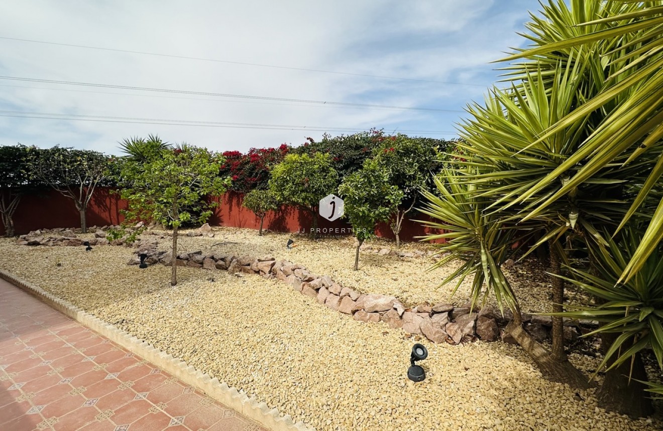 Segunda mano - Villa -
Algorfa - Inland