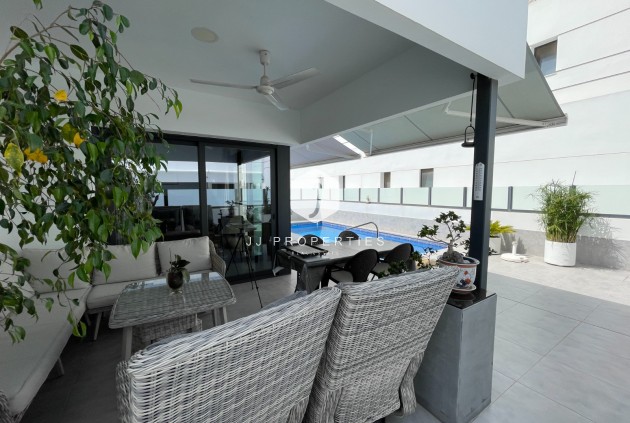 Segunda mano - Chalet -
Dolores - Costa Blanca