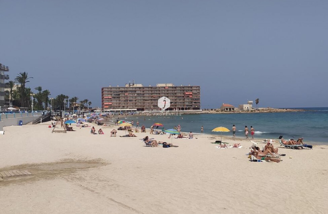 Segunda mano - Apartamento / piso -
Torrevieja - Los Locos