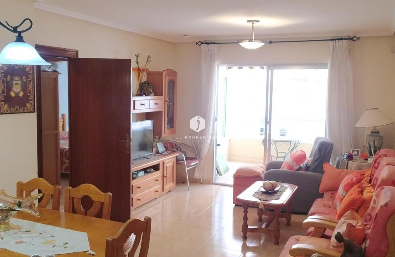 Segunda mano - Apartamento / piso -
Torrevieja - Los Locos