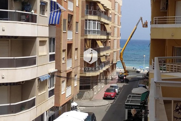 Segunda mano - Apartamento / piso -
Torrevieja - Los Locos