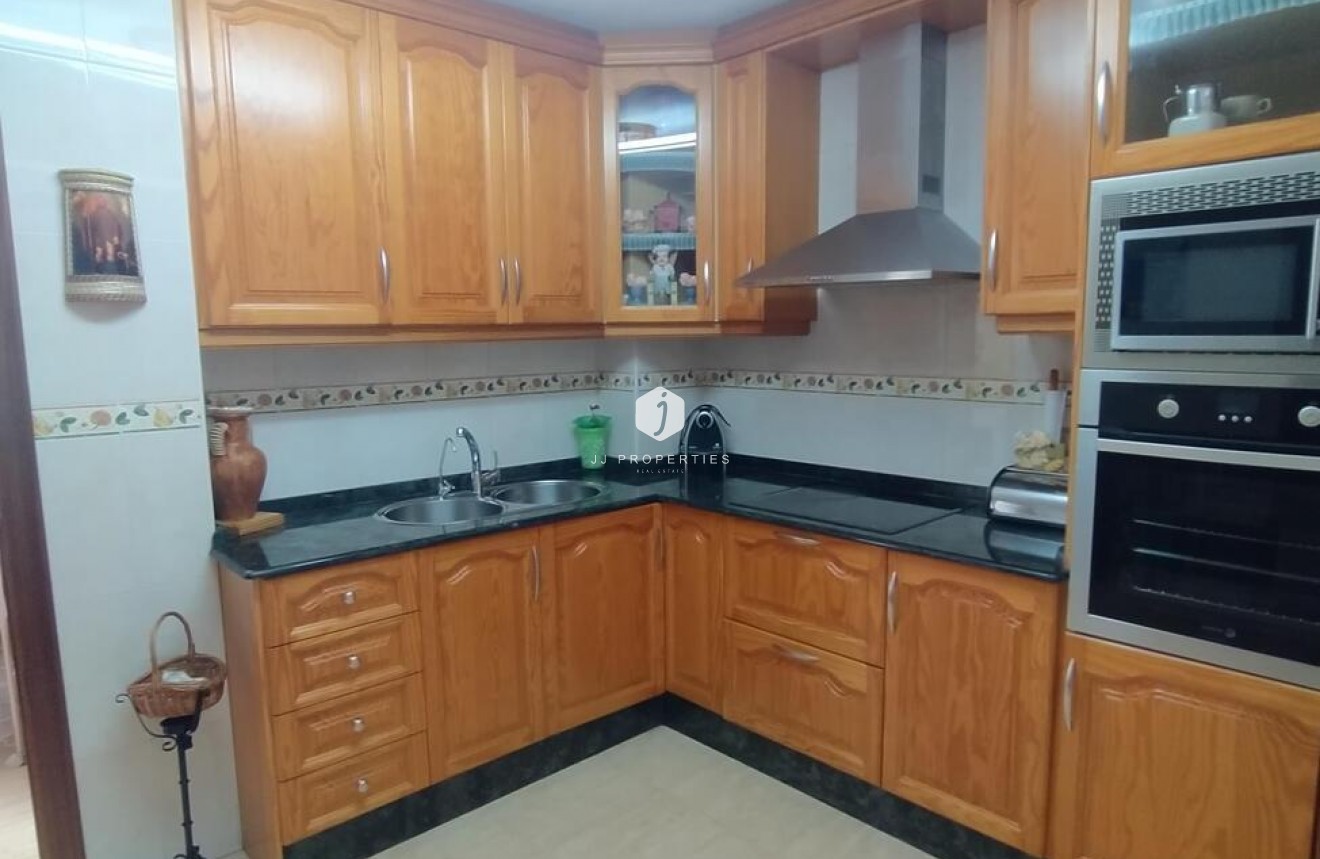 Segunda mano - Apartamento / piso -
Torrevieja - Los Locos