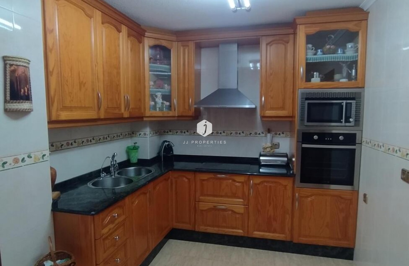 Segunda mano - Apartamento / piso -
Torrevieja - Los Locos