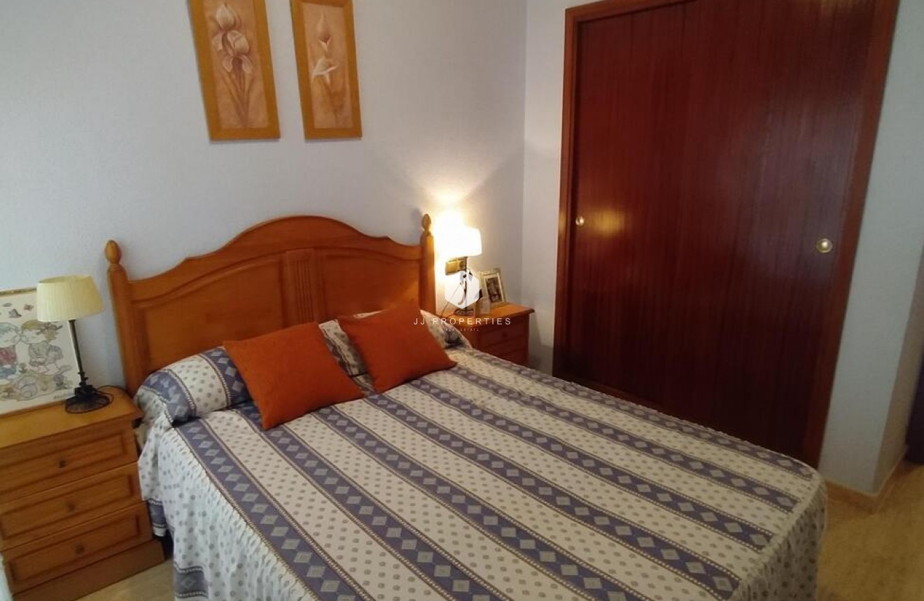 Segunda mano - Apartamento / piso -
Torrevieja - Los Locos