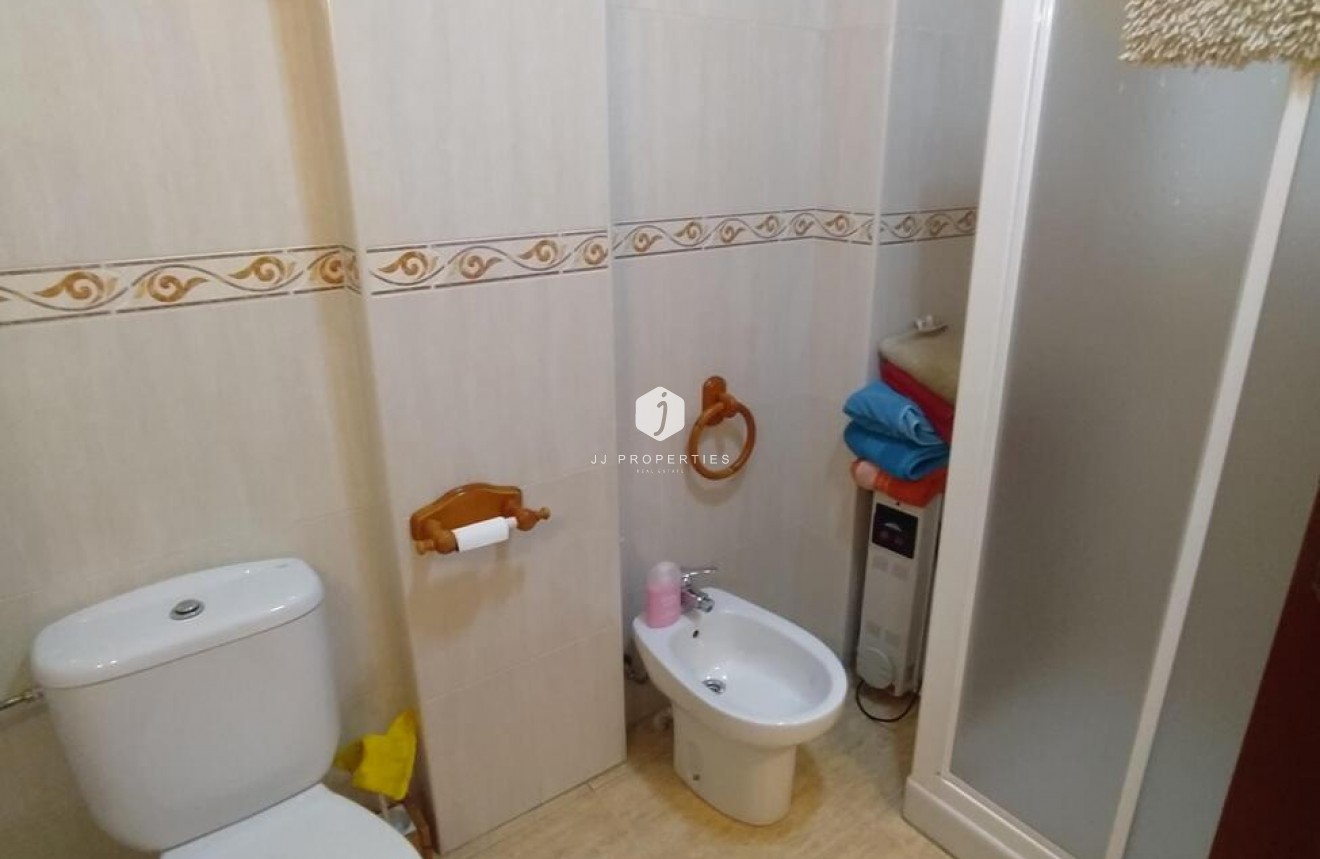 Segunda mano - Apartamento / piso -
Torrevieja - Los Locos
