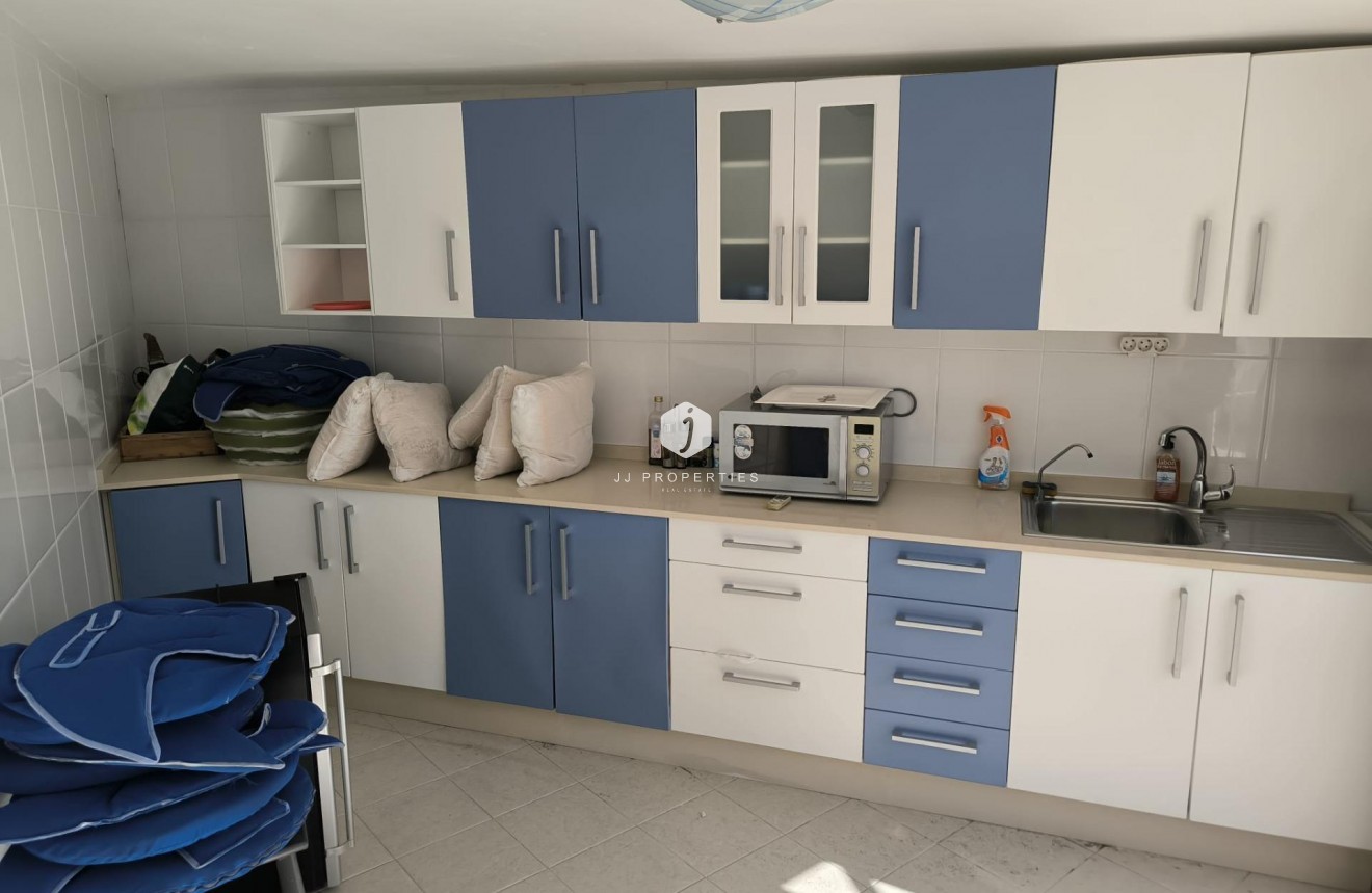 Segunda mano - Villa -
Torrevieja - La siesta