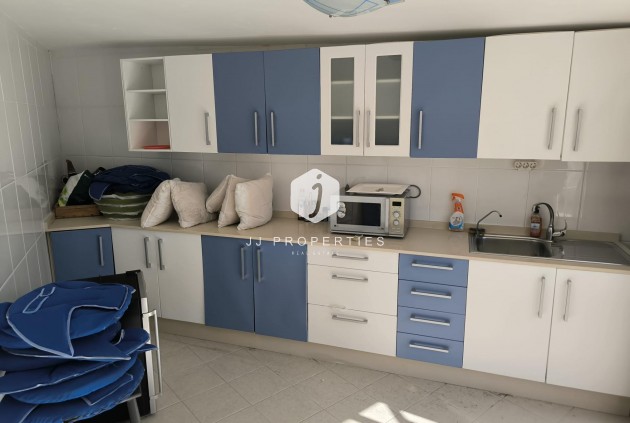 Segunda mano - Villa -
Torrevieja - La siesta