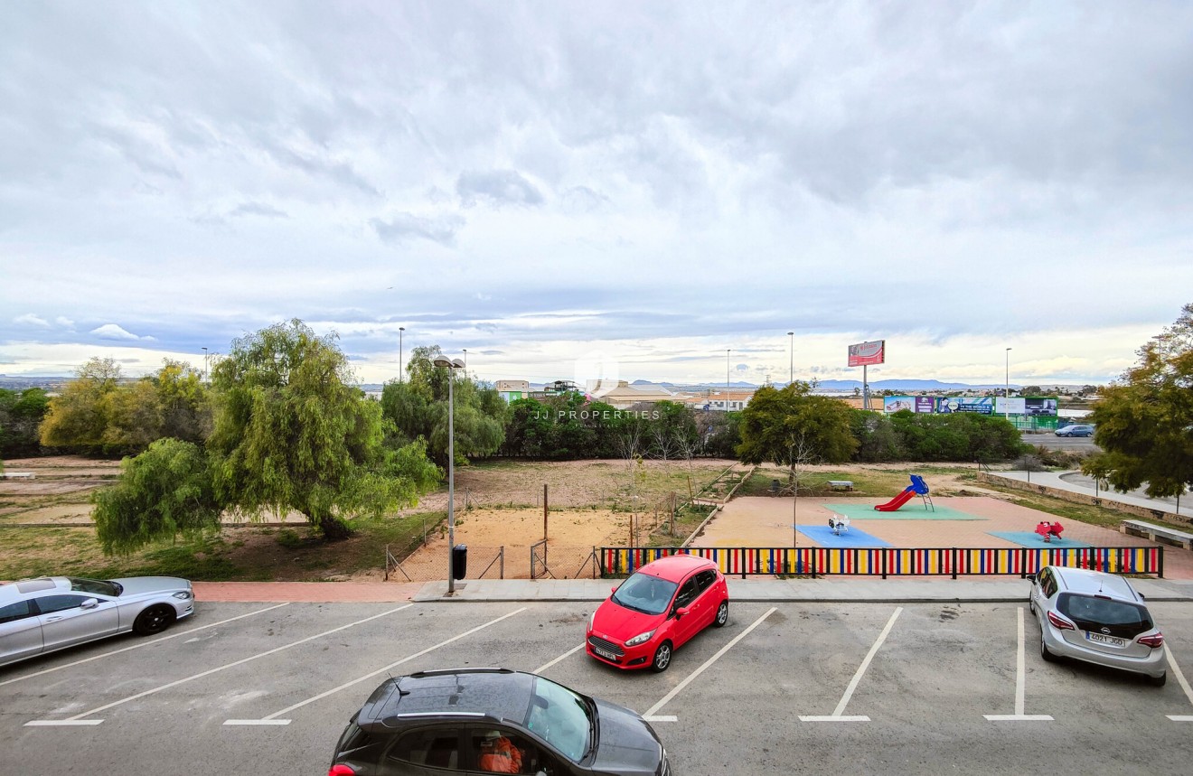 Segunda mano - Apartamento / piso -
Torrevieja - Costa Blanca