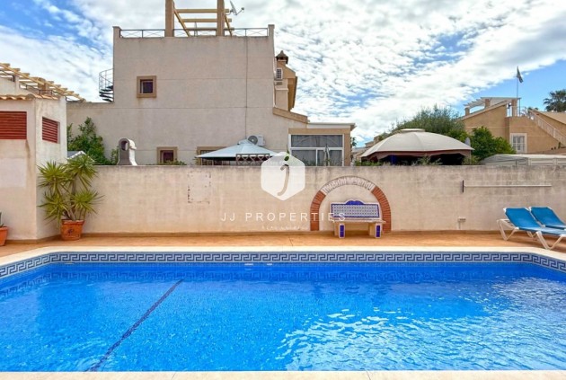 Tweedehands - Chalet -
Orihuela Costa - Costa Blanca