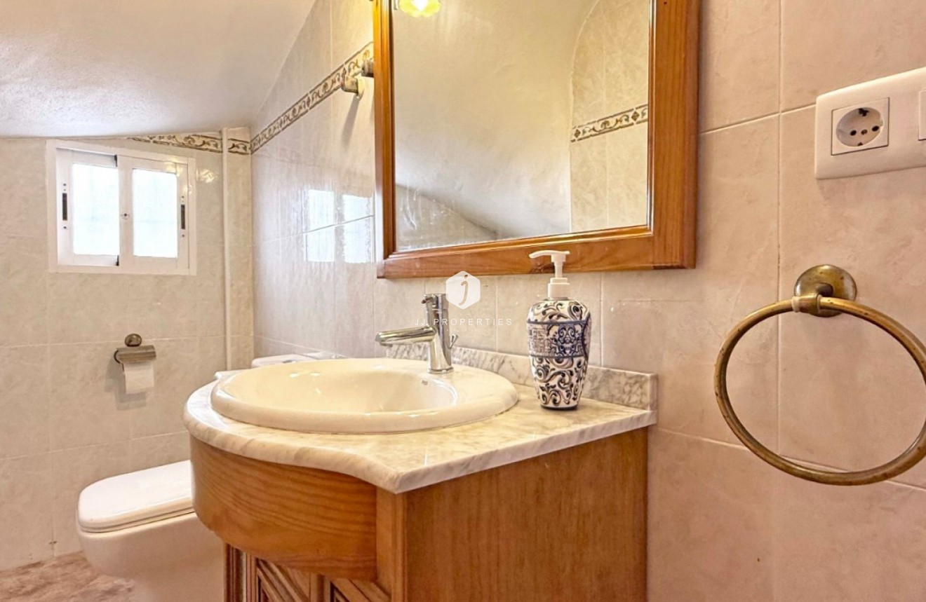 Tweedehands - Chalet -
Orihuela Costa - Costa Blanca