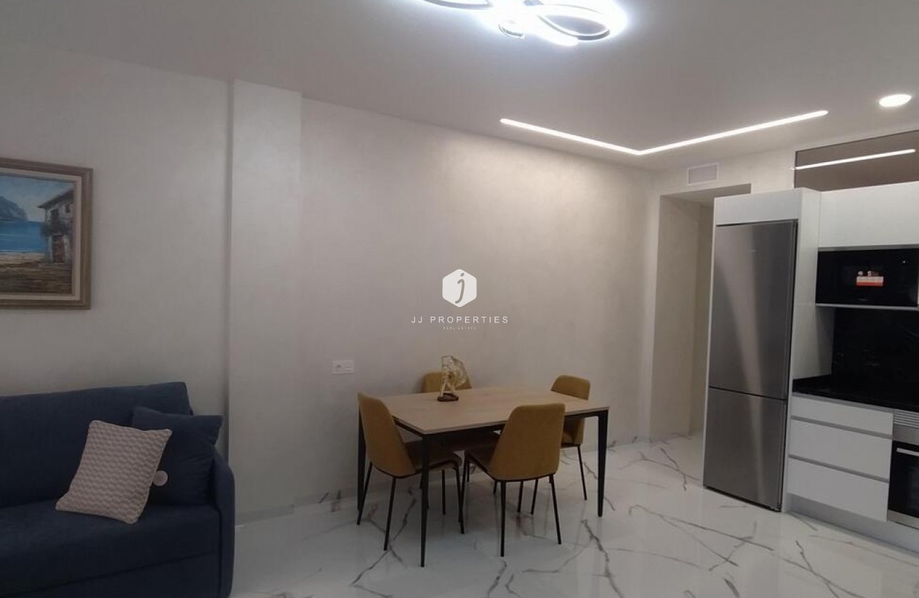 Aus zweiter Hand - Wohnung -
Torrevieja - Playa del Cura