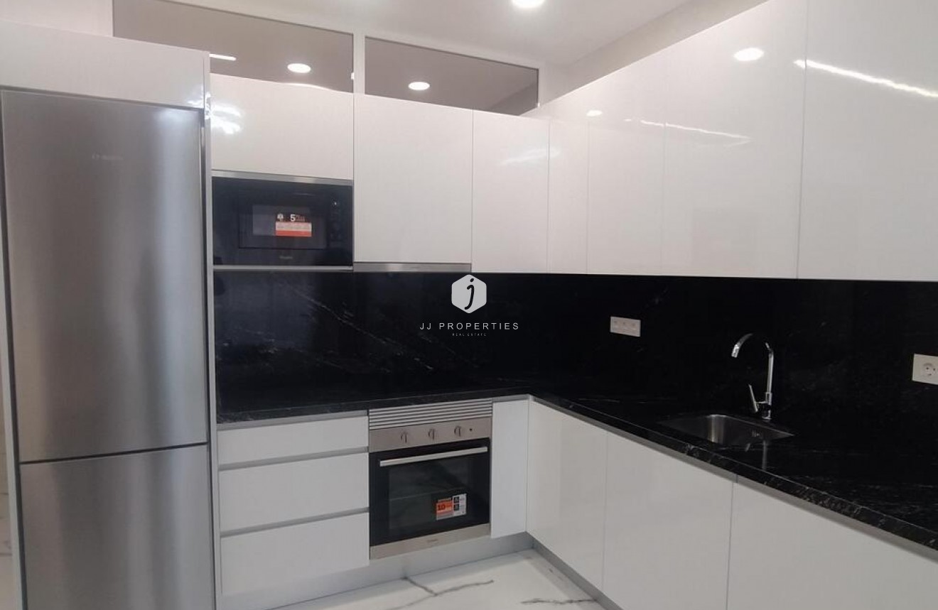 Aus zweiter Hand - Wohnung -
Torrevieja - Playa del Cura