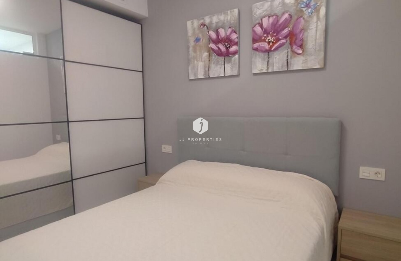 Aus zweiter Hand - Wohnung -
Torrevieja - Playa del Cura