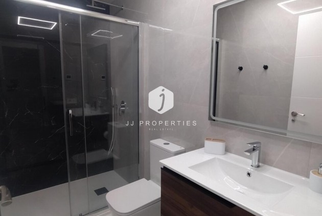 Aus zweiter Hand - Wohnung -
Torrevieja - Playa del Cura