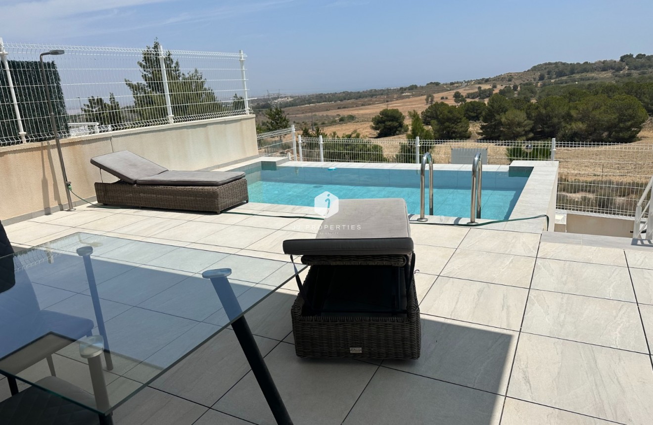 Tweedehands - Villa -
San Miguel de Salinas - Inland