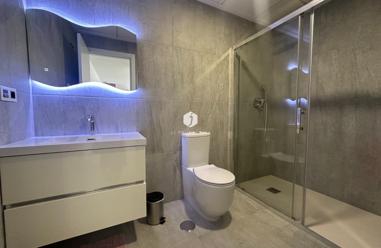 Tweedehands - Villa -
San Miguel de Salinas - Inland