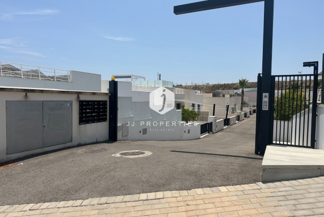 Tweedehands - Villa -
San Miguel de Salinas - Inland