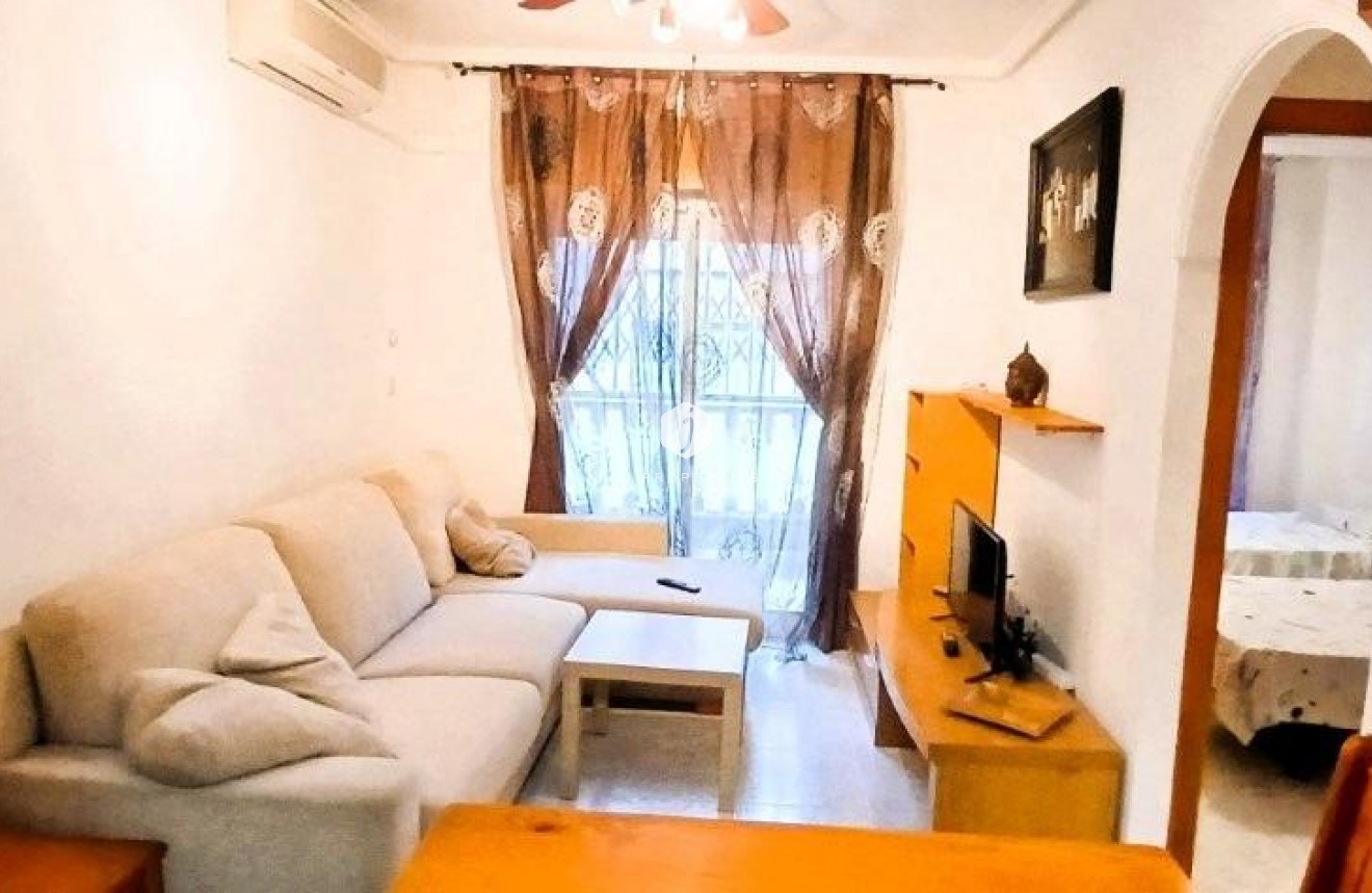 Segunda mano - Apartamento / piso -
Torrevieja - Playa del Cura