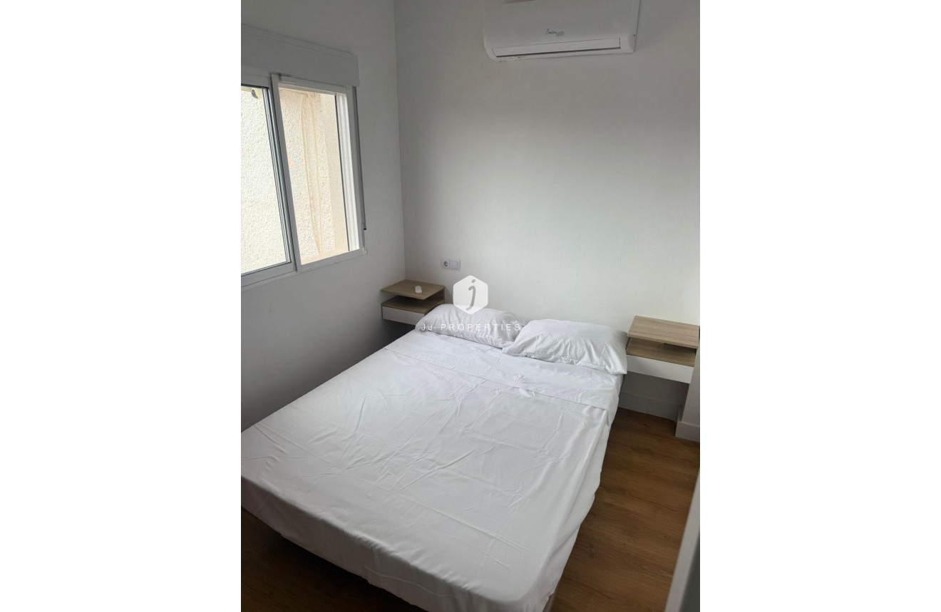 Segunda mano - Chalet -
Torrevieja - La Siesta - El Salado - Torreta