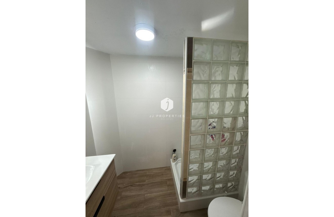 Segunda mano - Chalet -
Torrevieja - La Siesta - El Salado - Torreta