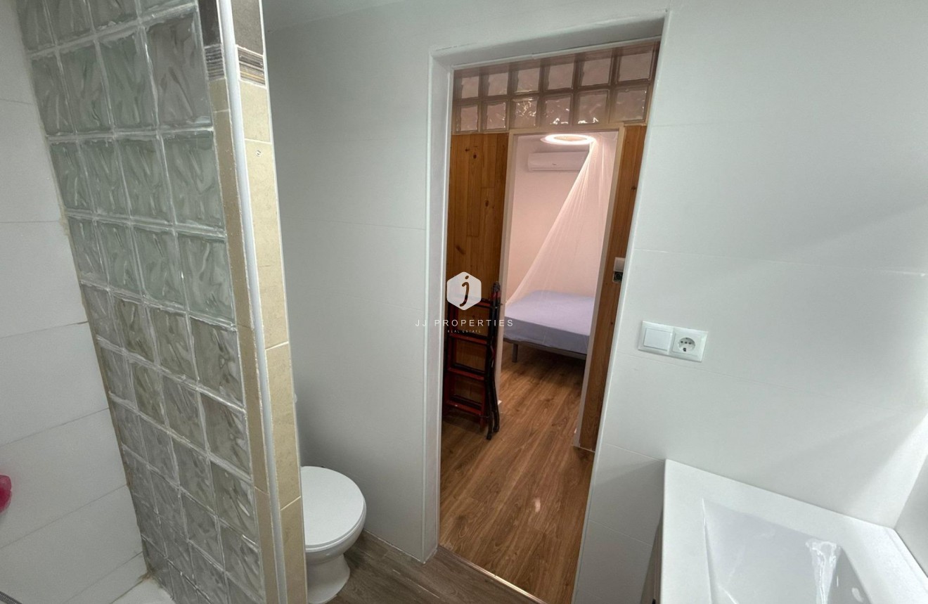 Segunda mano - Chalet -
Torrevieja - La Siesta - El Salado - Torreta