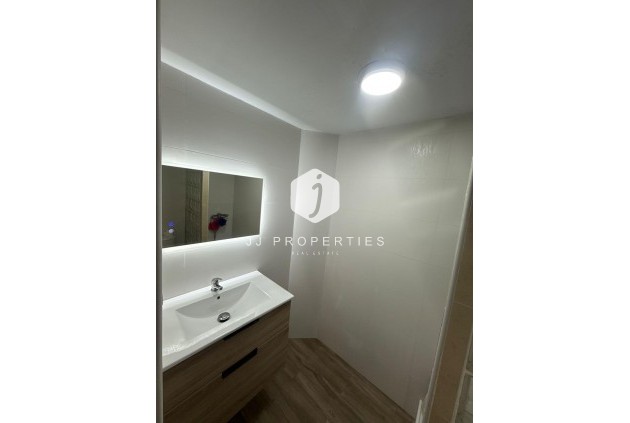 Segunda mano - Chalet -
Torrevieja - La Siesta - El Salado - Torreta