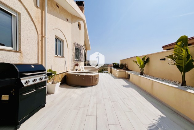 Segunda mano - Villa -
San Miguel de Salinas - Inland