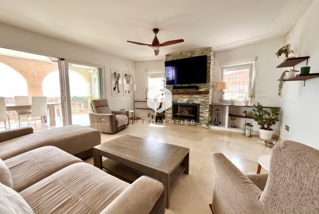 Segunda mano - Villa -
San Miguel de Salinas - Inland