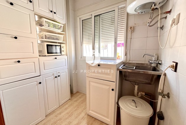 Segunda mano - Villa -
San Miguel de Salinas - Inland