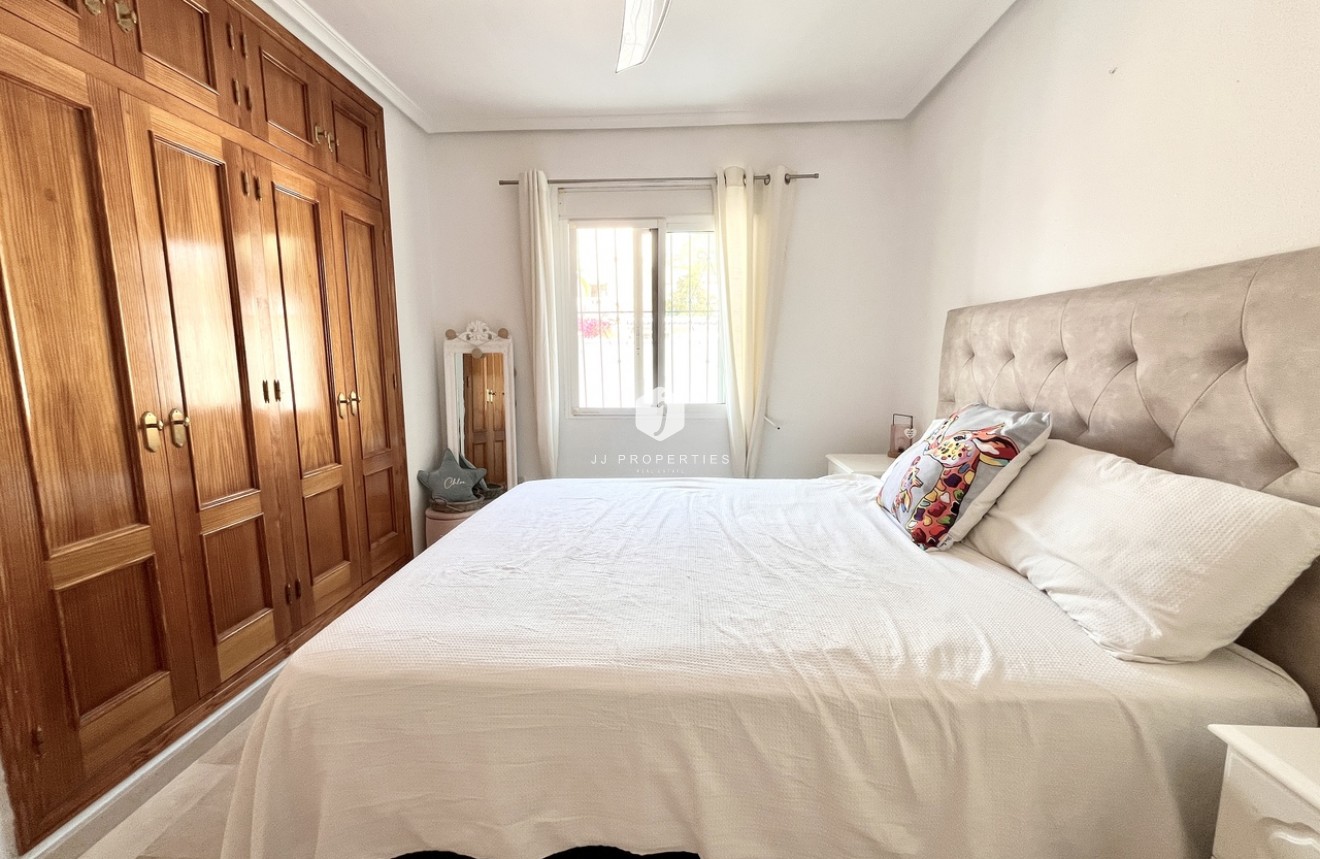 Segunda mano - Villa -
San Miguel de Salinas - Inland