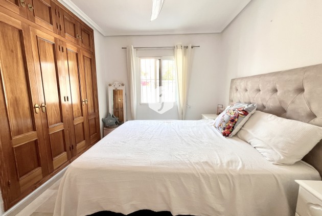 Segunda mano - Villa -
San Miguel de Salinas - Inland