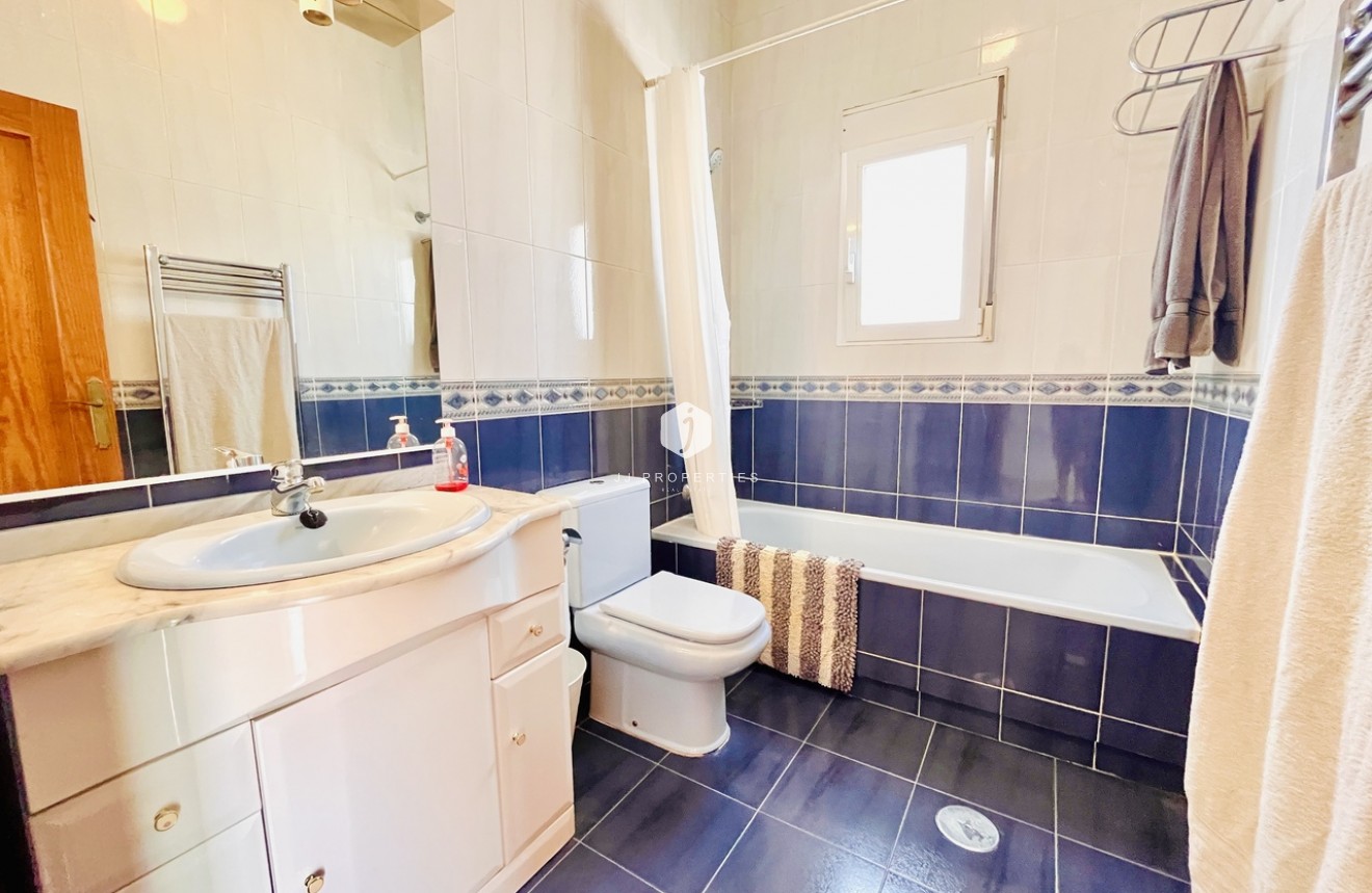 Segunda mano - Villa -
San Miguel de Salinas - Inland