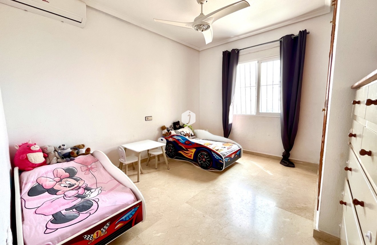 Segunda mano - Villa -
San Miguel de Salinas - Inland