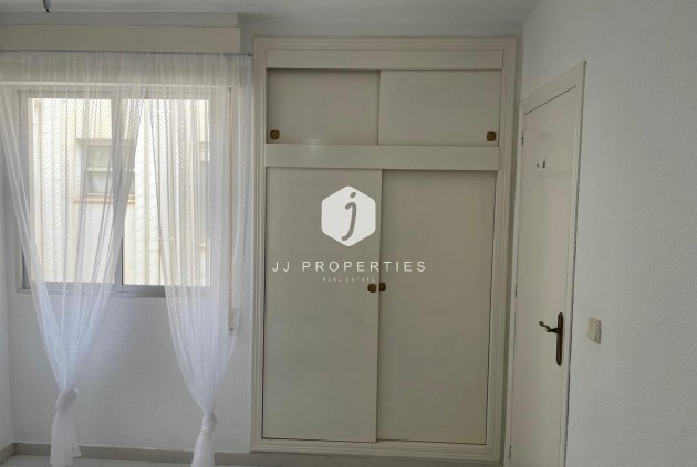 D'occasion - Attique -
Torrevieja - LA LOMA