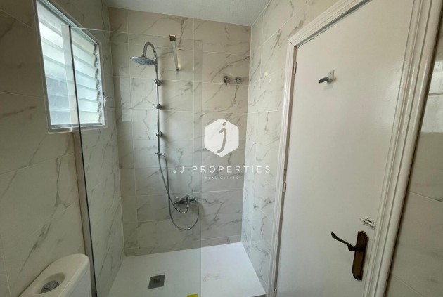 D'occasion - Attique -
Torrevieja - LA LOMA