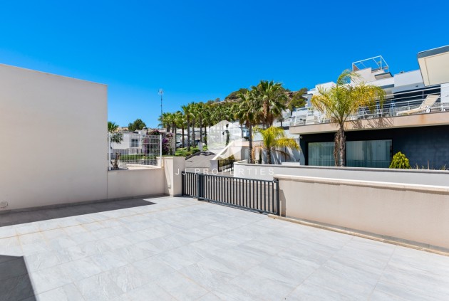 Segunda mano - Villa -
San Miguel de Salinas - Inland