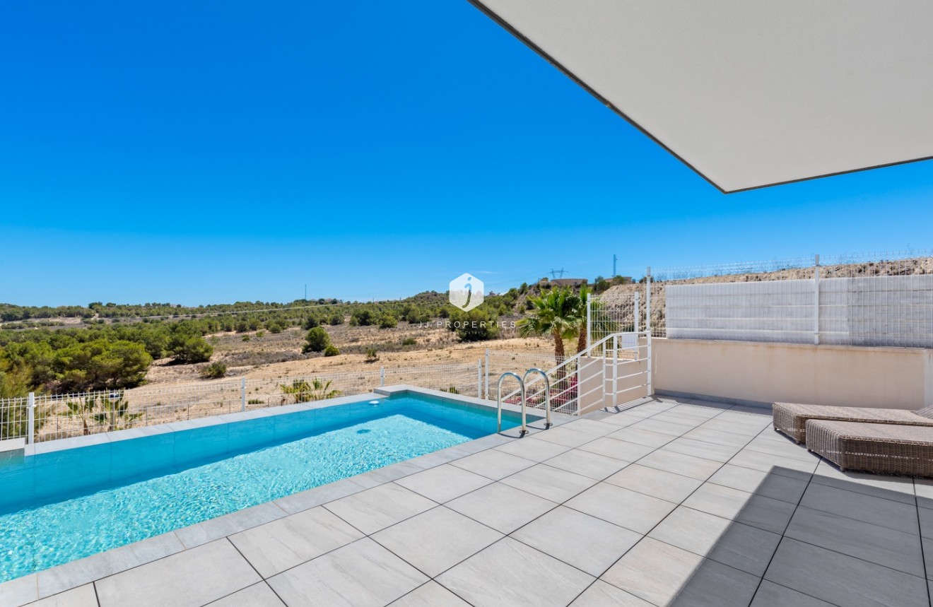 Segunda mano - Villa -
San Miguel de Salinas - Inland