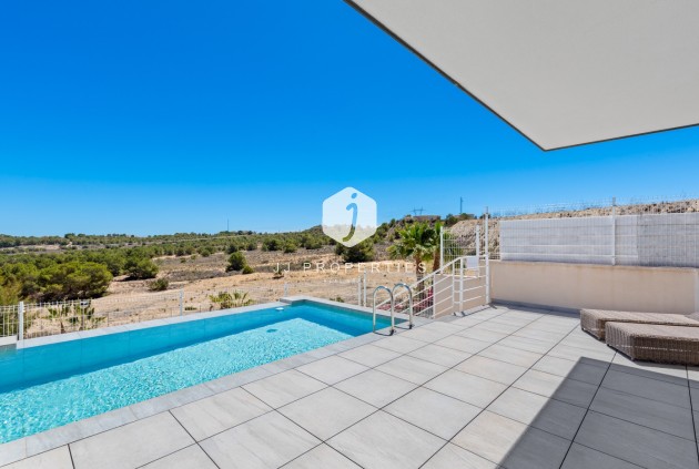 Segunda mano - Villa -
San Miguel de Salinas - Inland