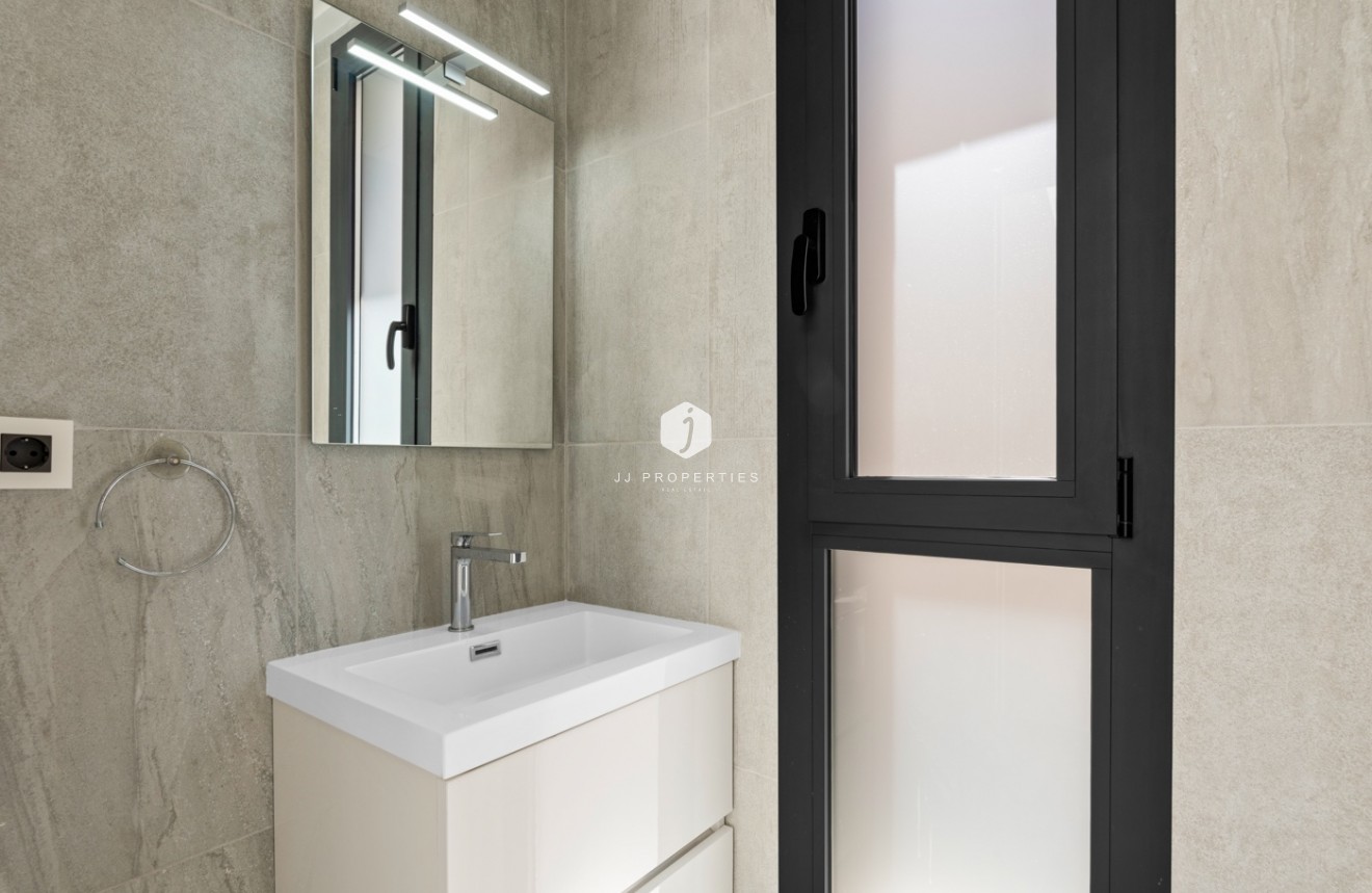 Segunda mano - Villa -
San Miguel de Salinas - Inland