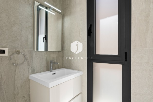 Segunda mano - Villa -
San Miguel de Salinas - Inland