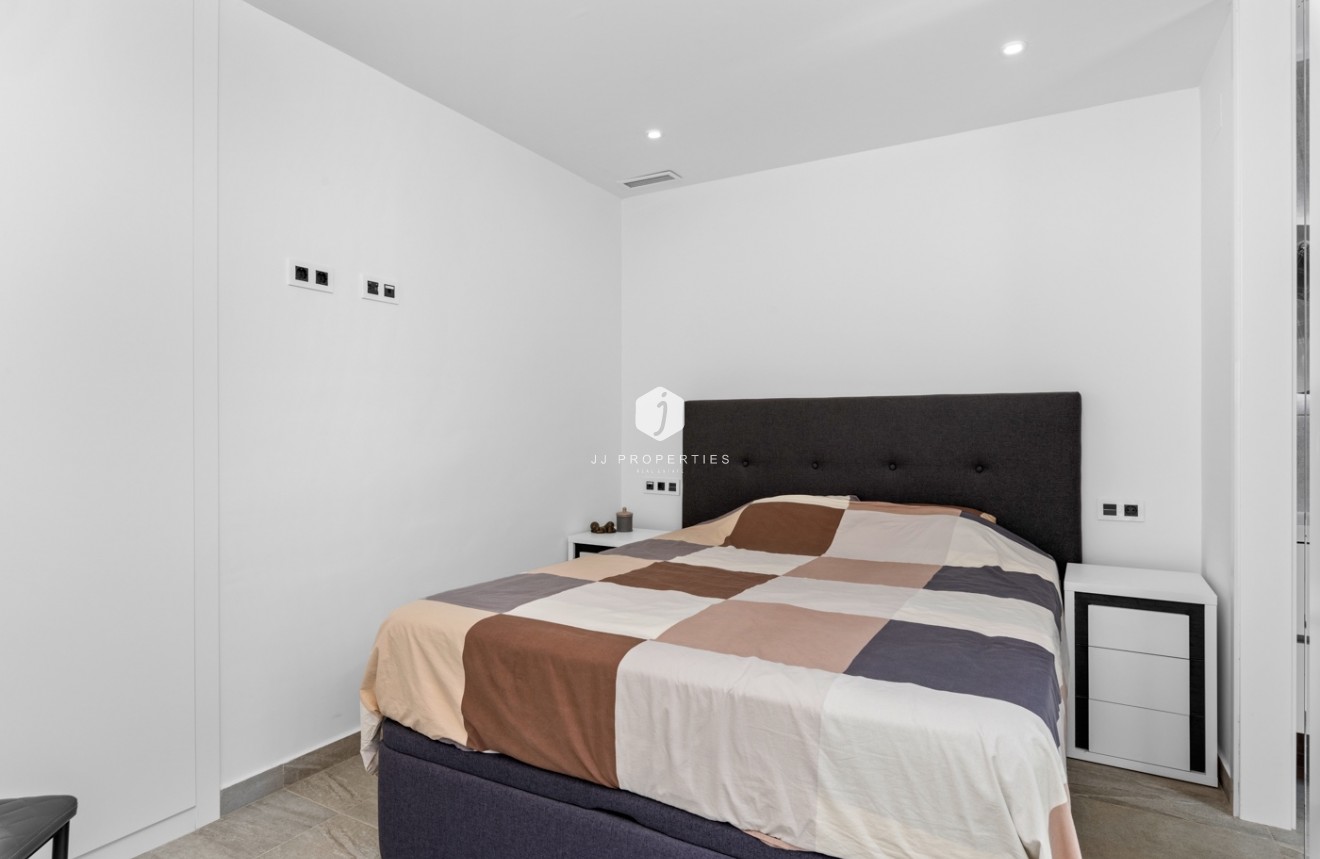 Segunda mano - Villa -
San Miguel de Salinas - Inland