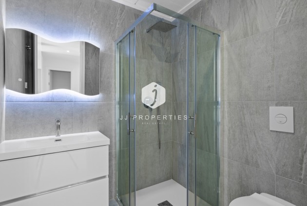 Segunda mano - Villa -
San Miguel de Salinas - Inland