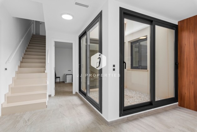 Segunda mano - Villa -
San Miguel de Salinas - Inland