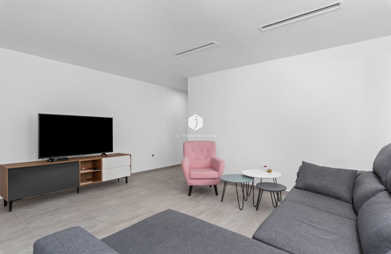 Segunda mano - Villa -
San Miguel de Salinas - Inland