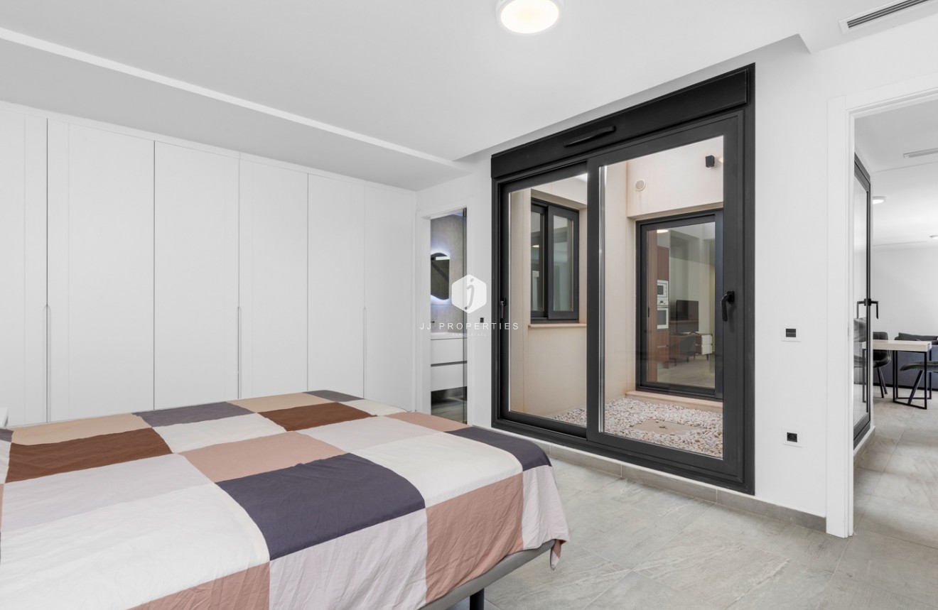 Segunda mano - Villa -
San Miguel de Salinas - Inland