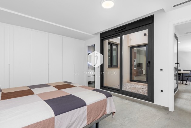 Segunda mano - Villa -
San Miguel de Salinas - Inland