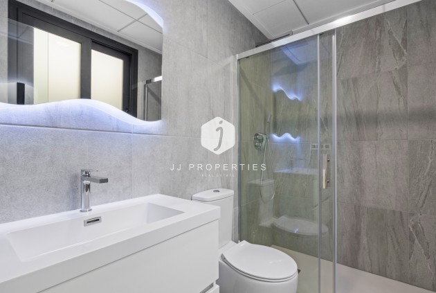 Segunda mano - Villa -
San Miguel de Salinas - Inland