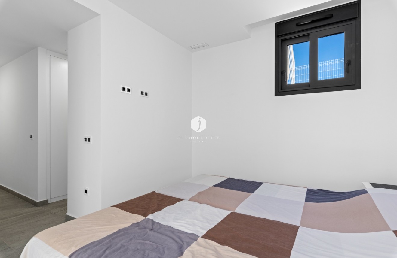 Segunda mano - Villa -
San Miguel de Salinas - Inland